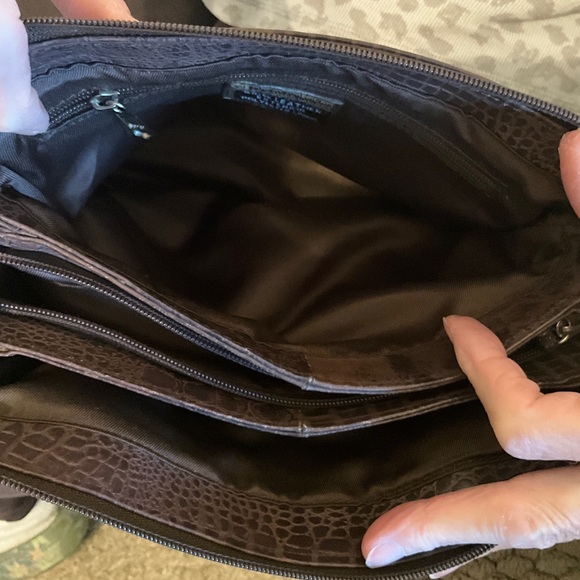 Crossbody Leather Bag, Great American Leather Bag - Picture 7 of 8